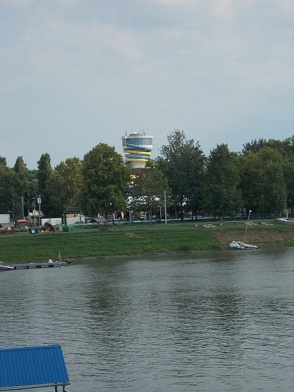 Napfényfürdő Aquapolis