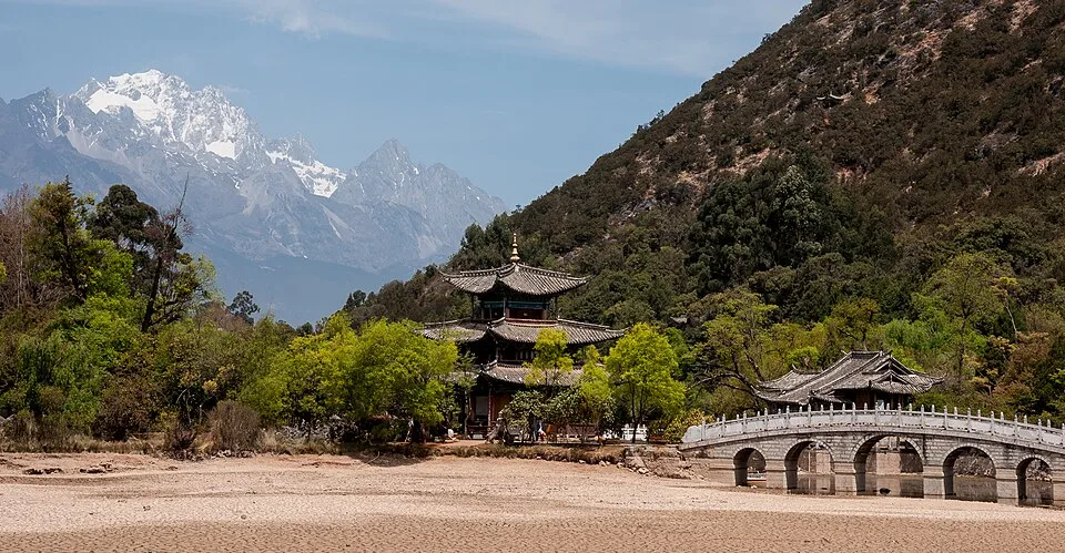 Lijiang Jade Dragon Snow Mountain Springs