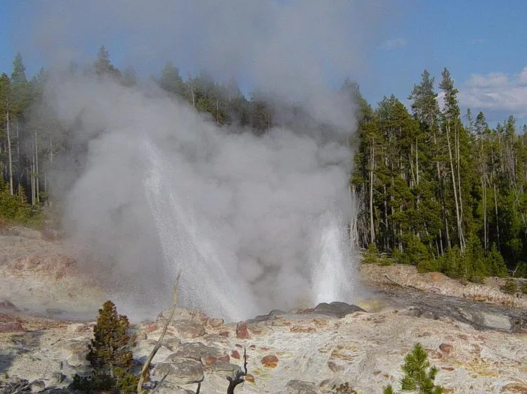 Norris Hot Springs