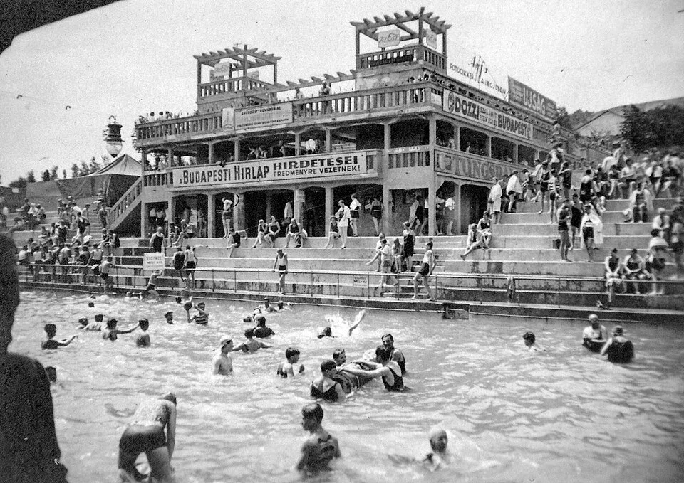 Csillaghegyi Árpád Bath