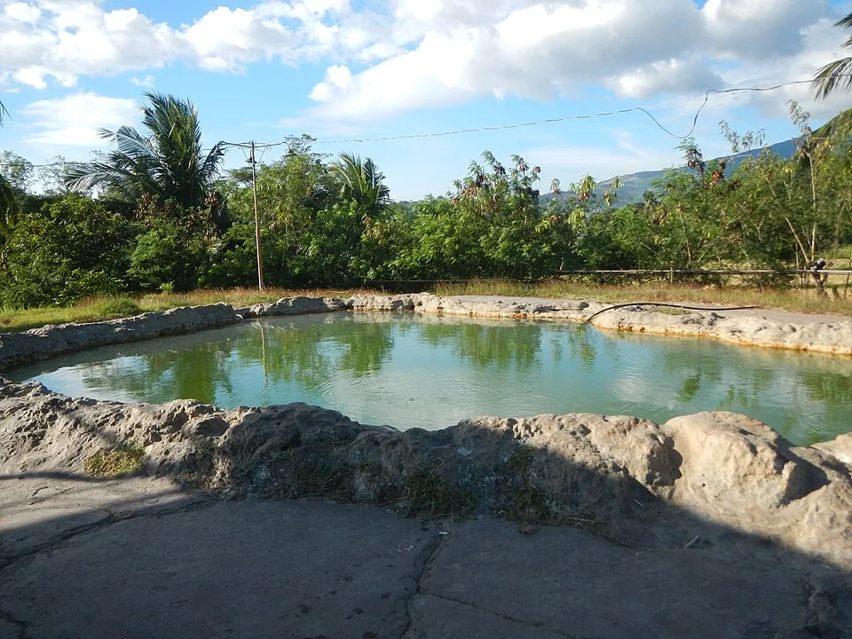 Panicuason Hot Springs Resort