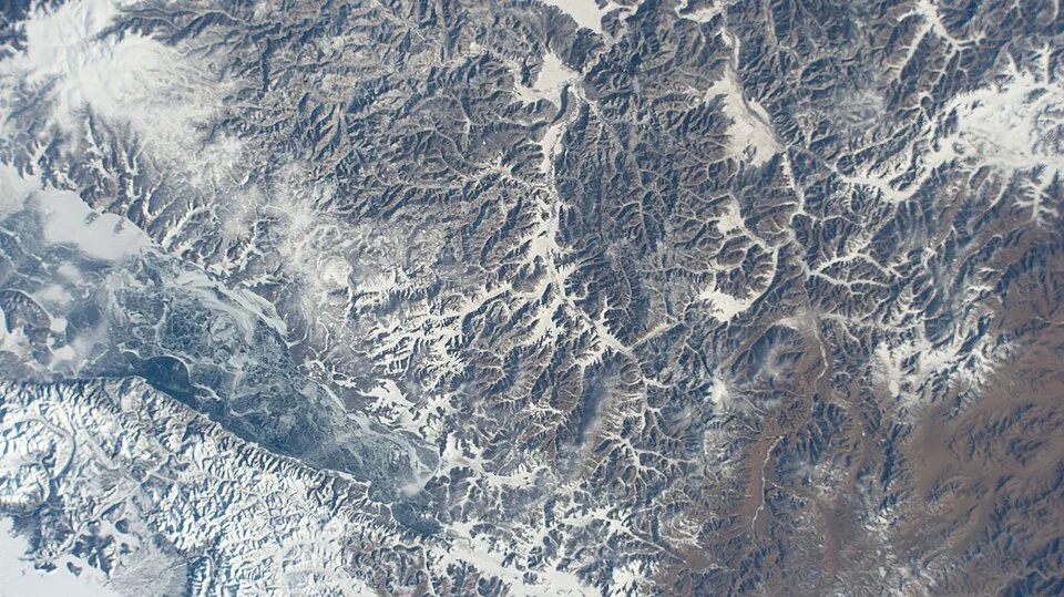 Khuvsgul Lake Hot Springs