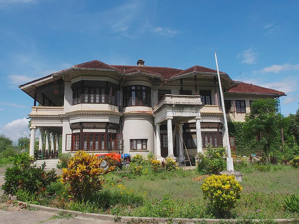 Hsipaw Hot Spring Shan