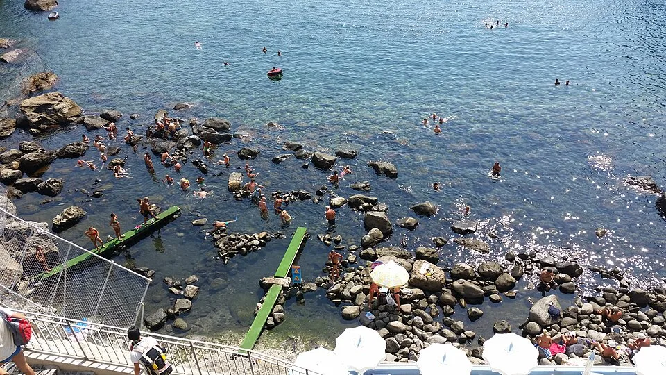 Baia di Sorgeto (Ischia)