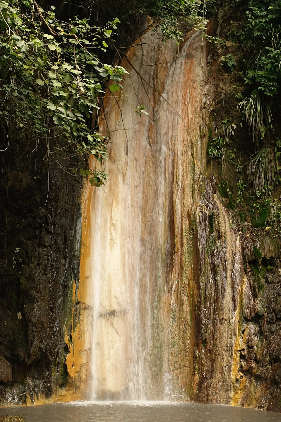 Diamond Falls & Mineral Baths